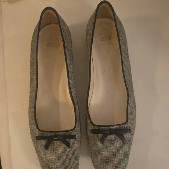 COACH Women's Black and Cream Bow Loafers - Picture 2 of 6